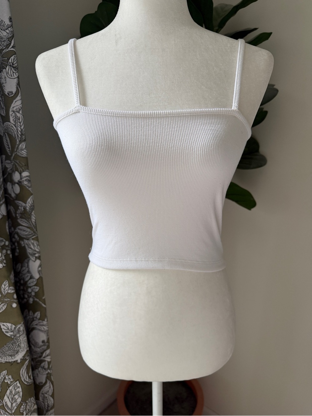 Brandy Melville White Ribbed Spaghetti Strap Crop Tank